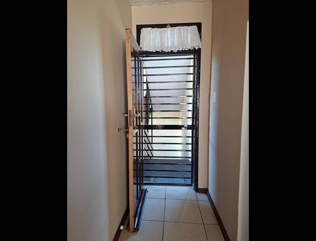 3 BEDROOM FLAT FOR SALE IN BLUFF